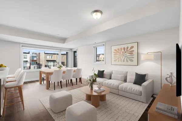 571 Ozawa Private, Manor Park - Cardinal Glen And Area, ON K1K 4Z9