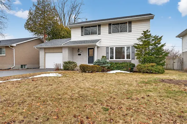 44 Casterton AVE, Kingston, ON K7M 1R5