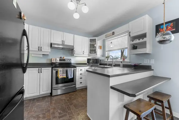 156 Charles ST, Arnprior, ON K7S 1A7