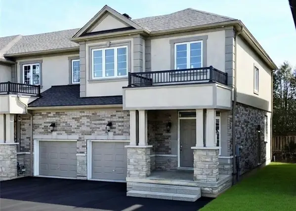 15 DAVINCI BLVD, Hamilton, ON L9B 1B7