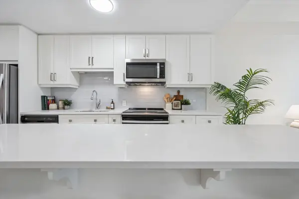 73 Arthur ST S #514, Guelph, ON N1E 0S6