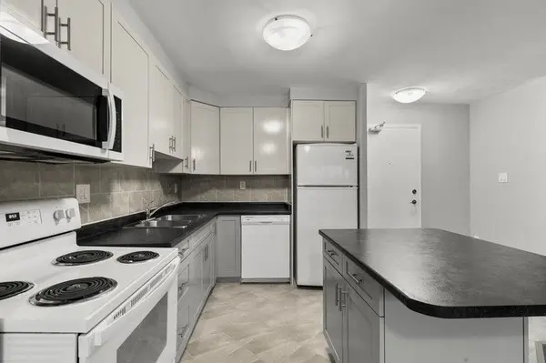 473 Linwell RD #201, St. Catharines, ON L2M 2P6