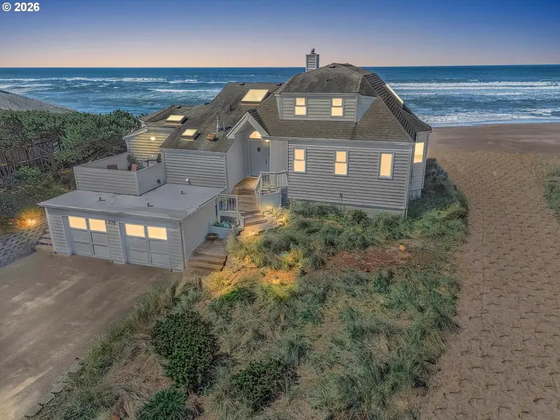 275 SALISHAN DR, Gleneden Beach, OR 97388