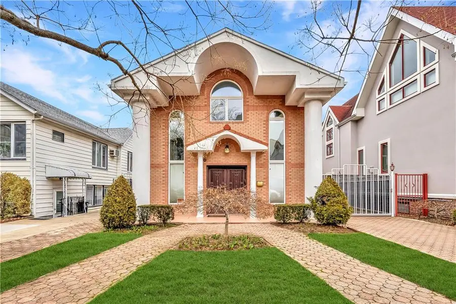 65 Amherst ST, Brooklyn, NY 11235