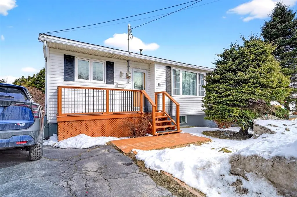 111 Commonwealth Avenue, Mount Pearl, NL A1N 1X1