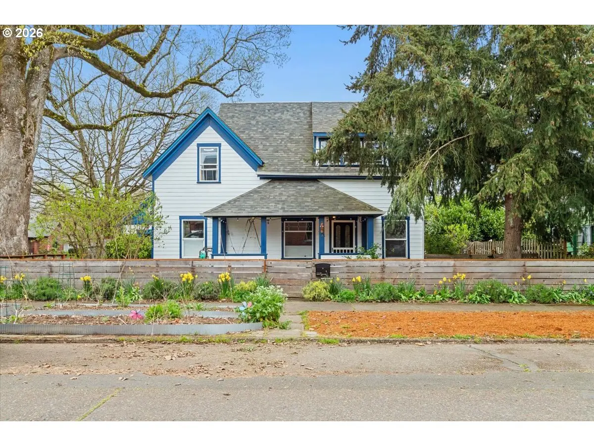 111 S 3RD ST, Independence, OR 97351