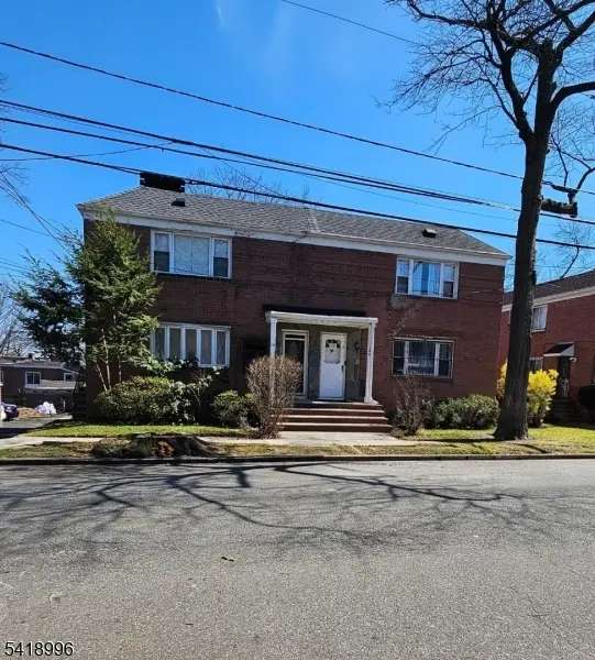 142 Tuxedo Pkwy #1, Newark City, NJ 07106