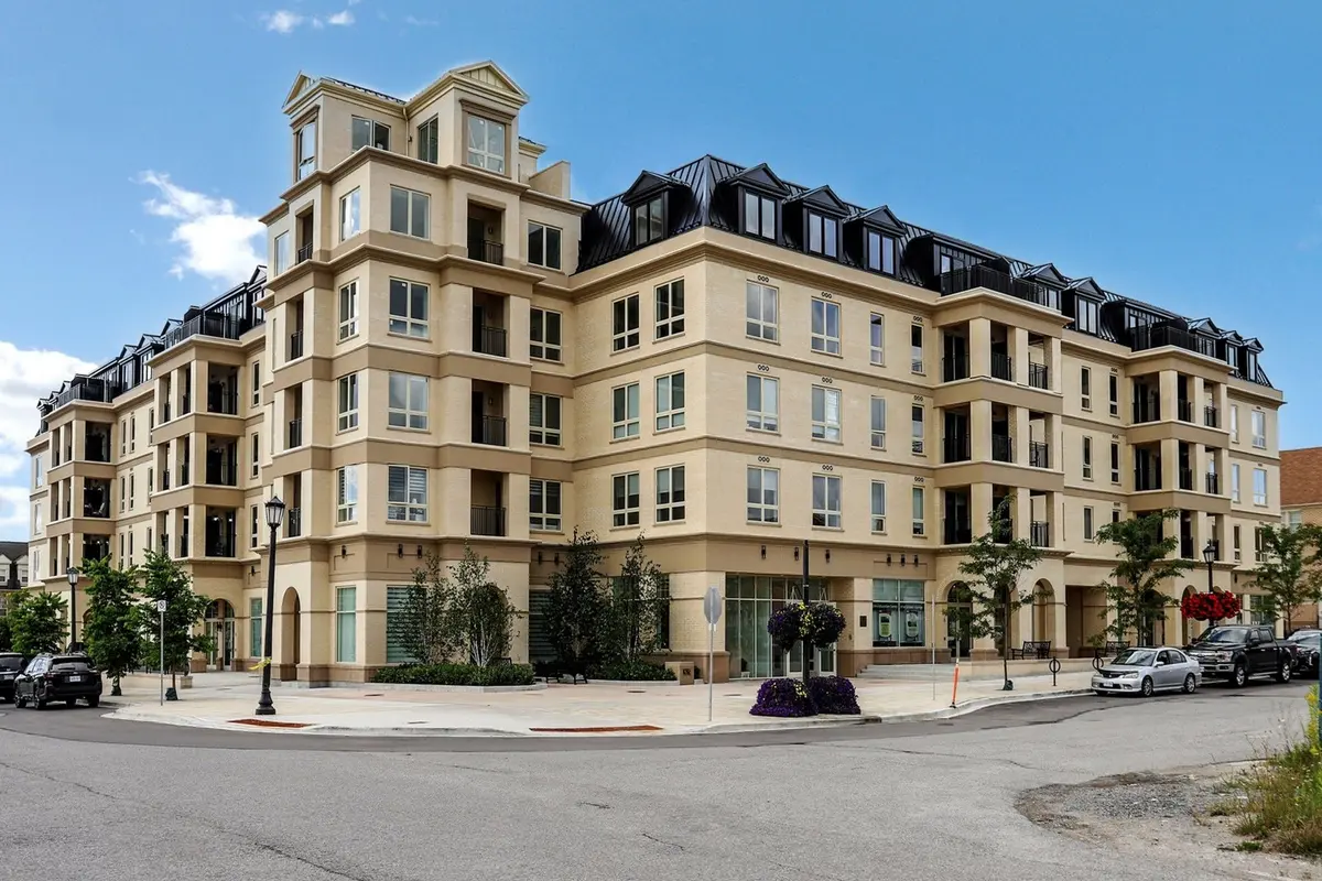 101 Cathedral High ST #313, Markham, ON L6C 3L8