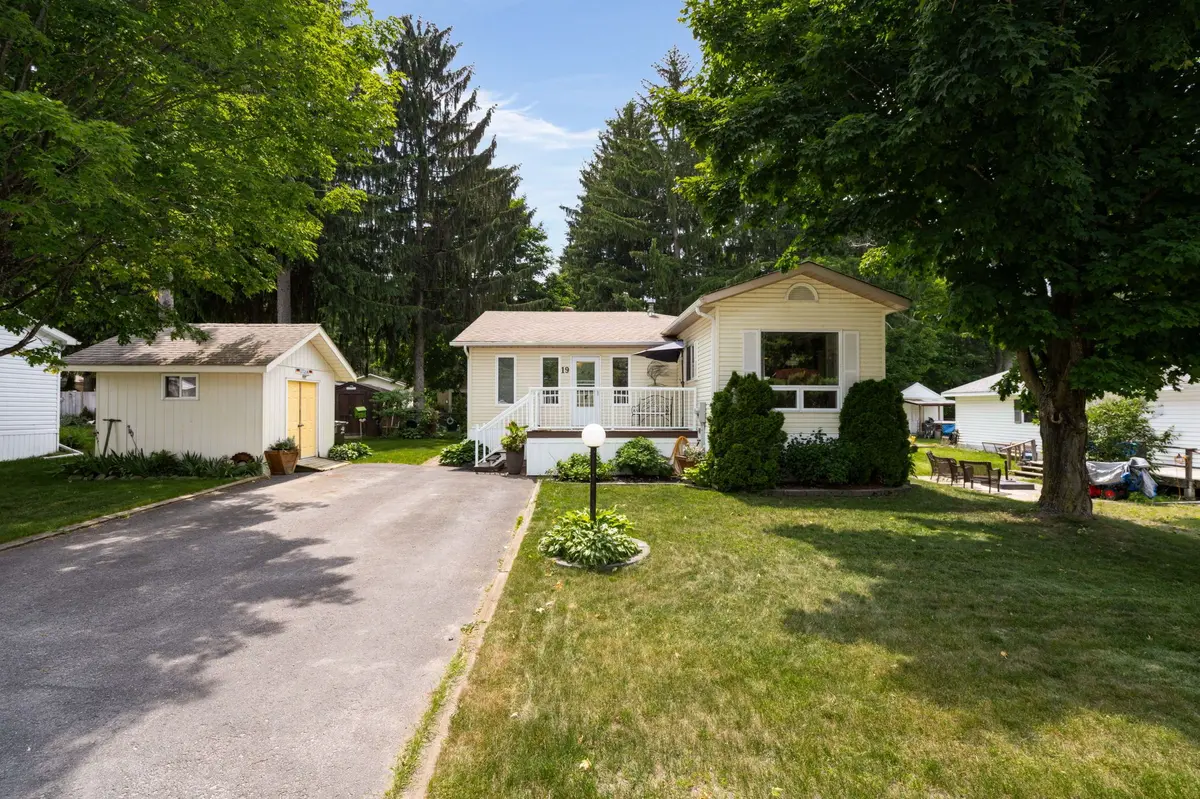 5411 Elliott Side Road #19, Tay, ON L4R 4K3