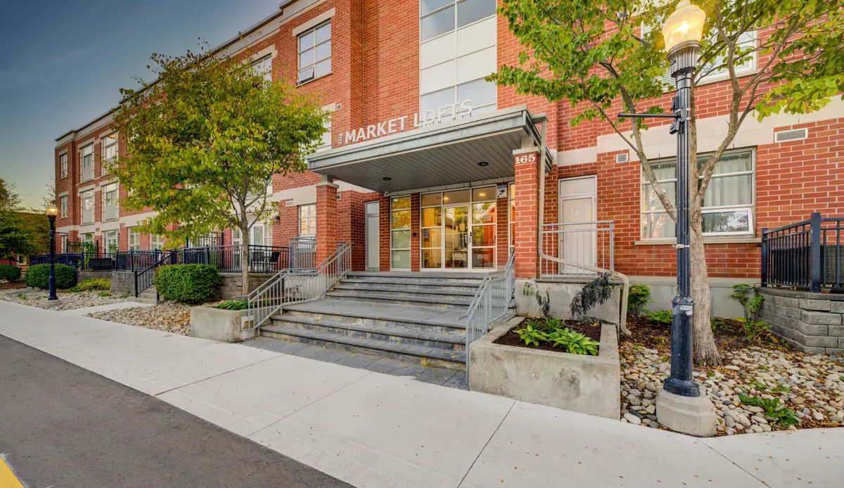 165 Duke ST #202, Kitchener, ON N2H 6T8