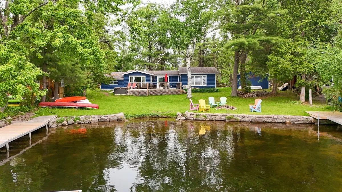 3012 Greenwood LN, Selwyn, ON K0L 2H0