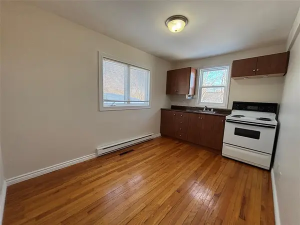 4 Edinburgh Drive, Mount Pearl, NL A1N 1E7