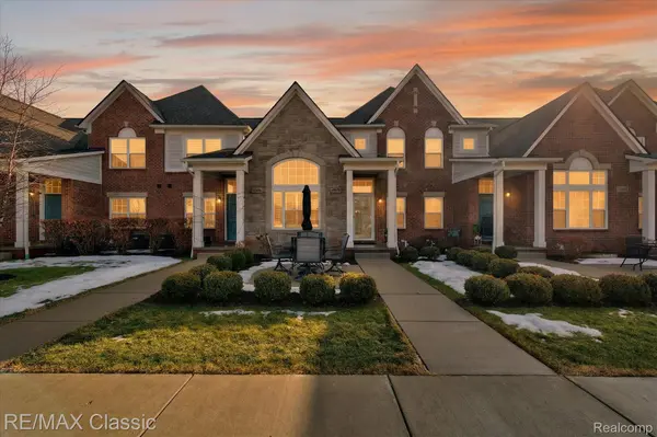 45678 Aragon LN, Canton Charter Township, MI 48187