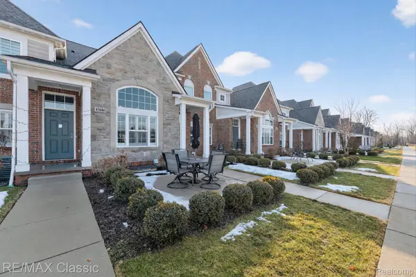 45678 Aragon LN, Canton Charter Township, MI 48187