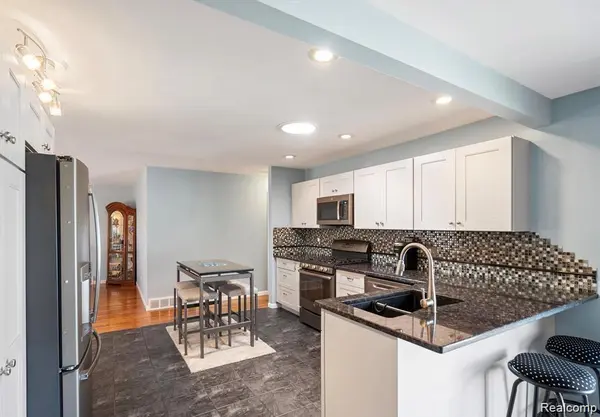 37653 Longacre DR, Sterling Heights, MI 48312