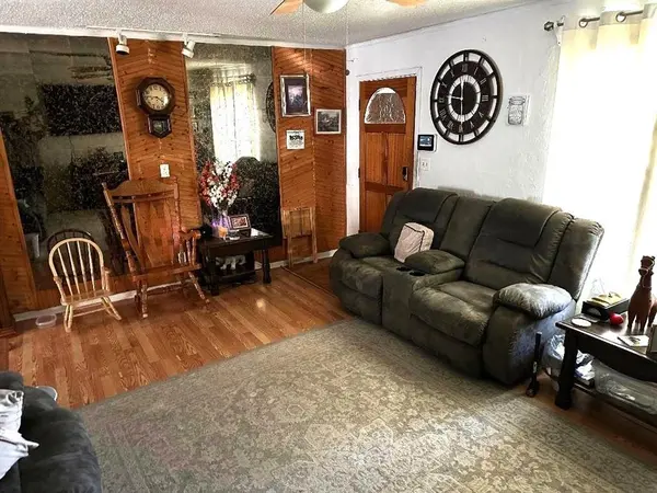 507 S Colorado Street, Whitney, TX 76692