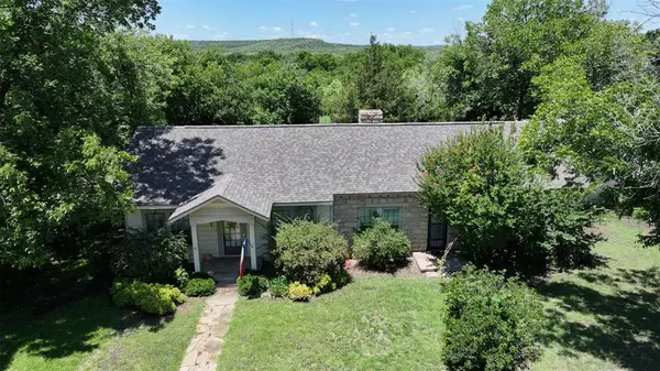 248 S Jacobs Street, Albany, TX 76430