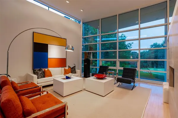 4428 N Versailles Avenue, Highland Park, TX 75205