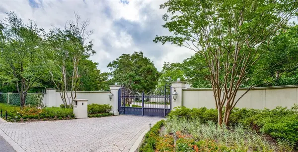 9520 Hathaway Street, Dallas, TX 75220