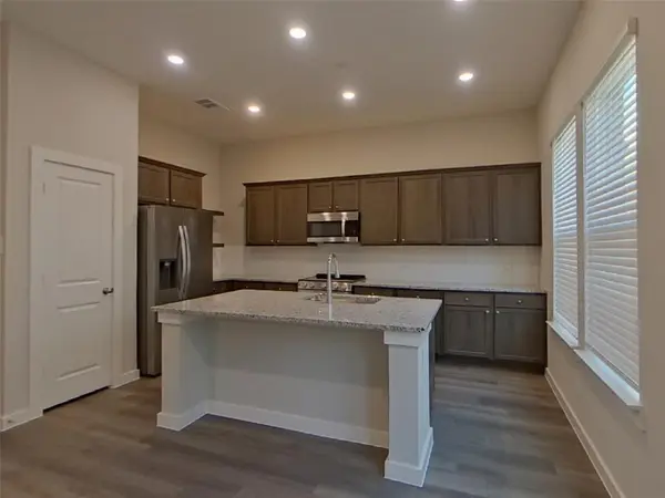 310 Lincoln Circle, Saginaw, TX 76179