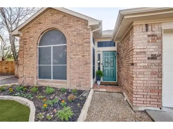 4310 Elgin Court, Grand Prairie, TX 75052
