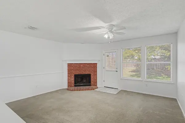 1421 Knottingham Drive, Little Elm, TX 75068