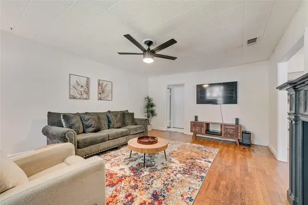 401 Elizabeth Street, Terrell, TX 75160