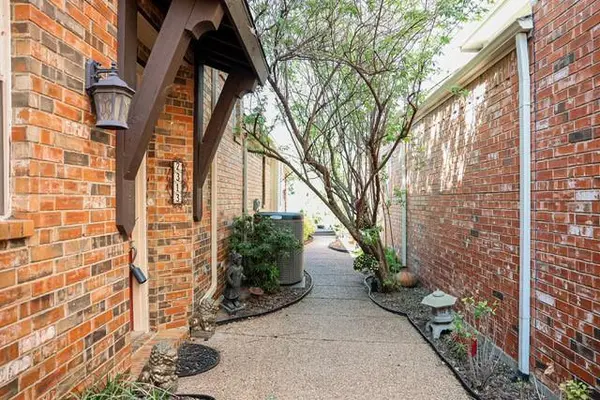 2313 Canyon Creek Drive, Mckinney, TX 75072