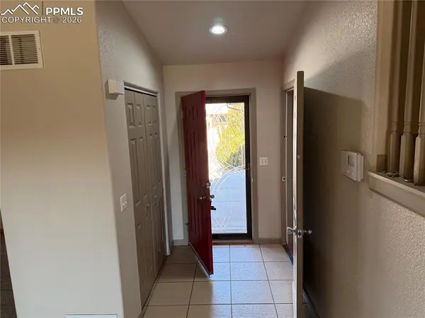 2308 Crestwood LN, Pueblo, CO 81008