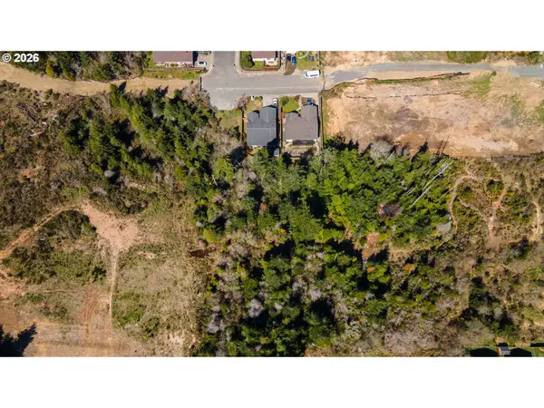 Lot 2024702, Coos Bay, OR 97420