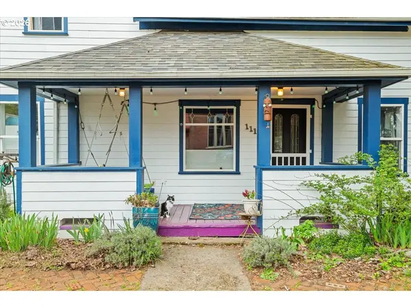 111 S 3RD ST, Independence, OR 97351