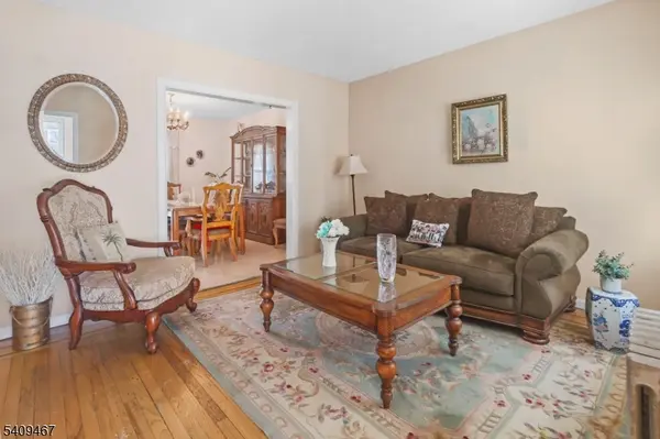 47 Elycroft Pkwy, Rutherford Boro, NJ 07070