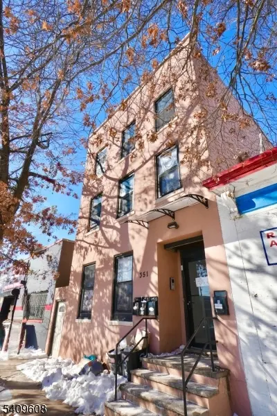 351 Mulberry St, Newark City, NJ 07102