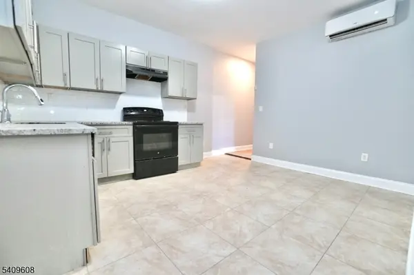 351 Mulberry St, Newark City, NJ 07102