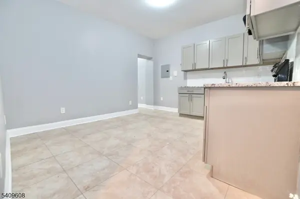 351 Mulberry St, Newark City, NJ 07102