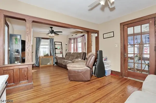 101 7Th Ave, Hawthorne Boro, NJ 07506