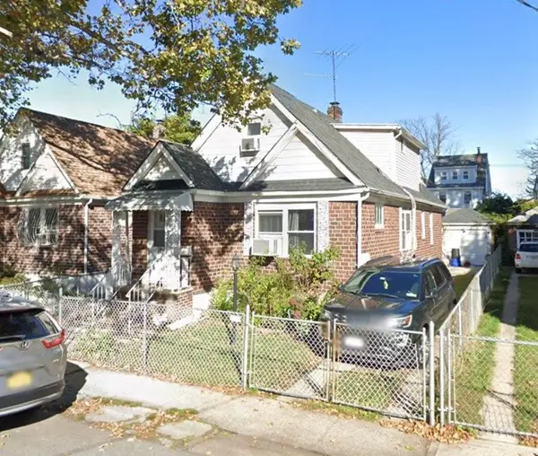 11923 200th ST, Queens, NY 11412