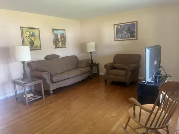 18188 Meadow LN, Green Twp, MI 49307