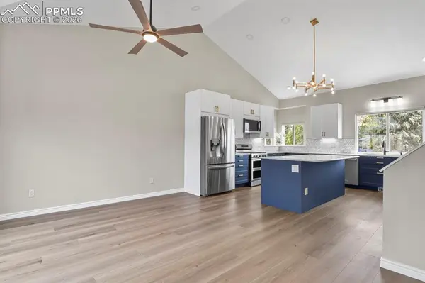 3960 Dolphin CIR, Colorado Springs, CO 80918