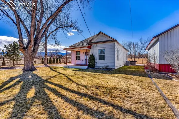 1537 Willow ST, Canon City, CO 81212