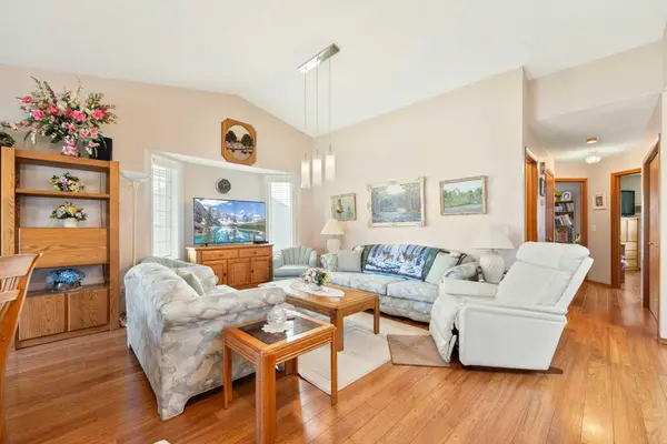 217 Arbour Cliff Close NW, Calgary, AB T3G3W7