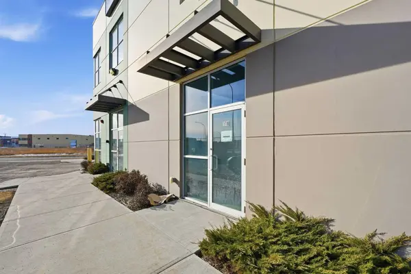 10748 74 ST SE #106, Calgary, AB T2C 5N6