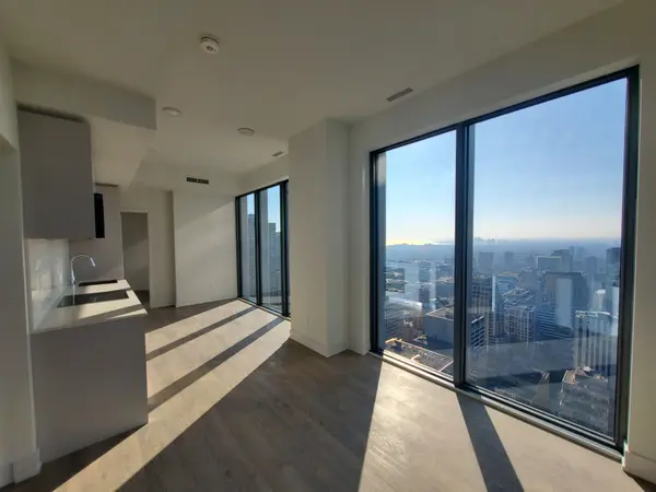 8 Cumberland ST #4402, Toronto C02, ON M4W 0B6