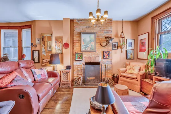 97 Massey ST, Toronto C01, ON M6J 2T5