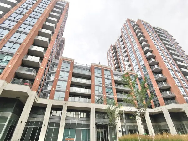 31 Tippett RD #209, Toronto C06, ON M3H 0C8