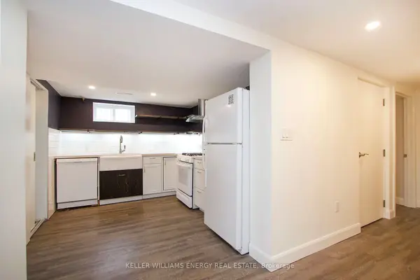 54 Chadburn ST #Bsmt, Oshawa, ON L1H 5T8