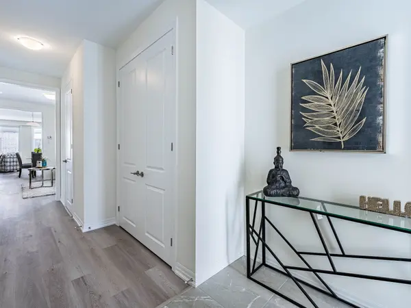 553 TED MARKS DR, Oshawa, ON L1L 0X3