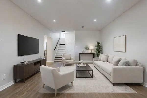 9 Fenwick AVE, Clarington, ON L1C 4R6