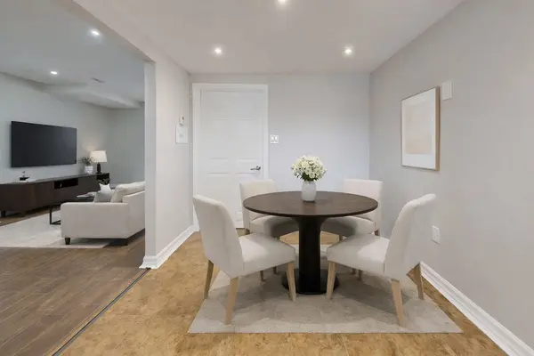 9 Fenwick AVE, Clarington, ON L1C 4R6