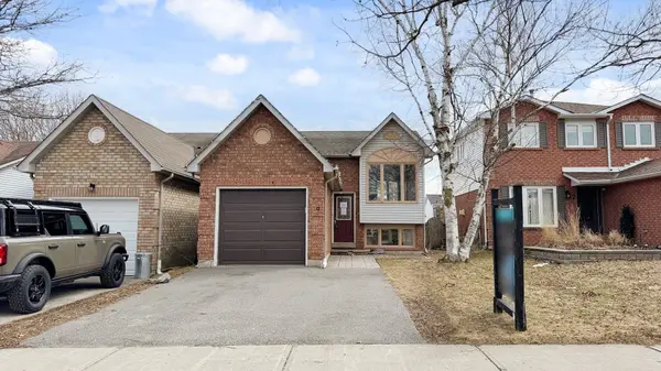 9 Fenwick AVE, Clarington, ON L1C 4R6